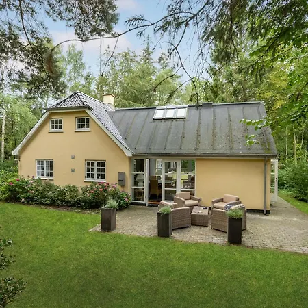 Gorgeous In Vaeggerlose With Kitchen *